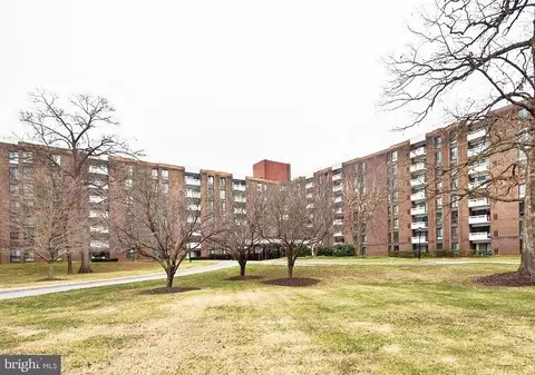 7 Slade Ave #215, Pikesville, MD 21208