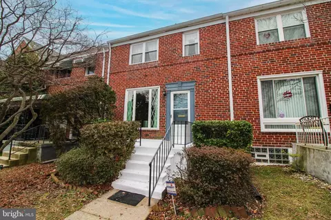 905 Masefield Rd, Gwynn Oak, MD 21207