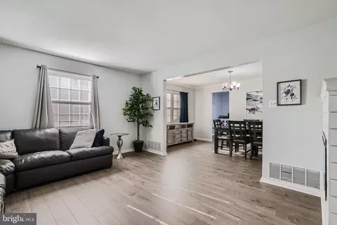 6210 Radecke Ave, Baltimore, MD 21206 photo 2