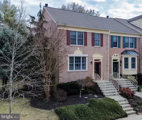 951 Walnut Wood Rd, Cockeysville, MD 21030