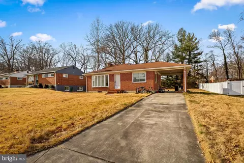 9810 Richlyn Dr, Perry Hall, MD 21128