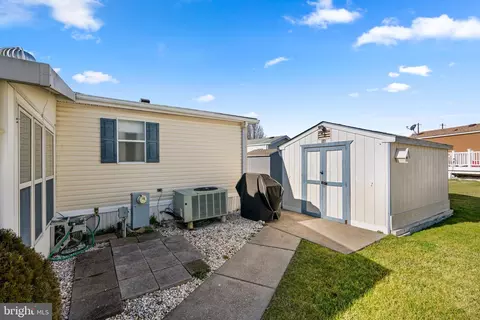 Exterior - 9 Kerria Ln, Middle River, MD 21220 photo 5 of 7