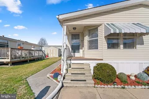 Exterior - 9 Kerria Ln, Middle River, MD 21220 photo 2 of 7