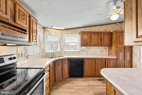 Kitchen - 9 Kerria Ln, Middle River, MD 21220 photo 1 of 5
