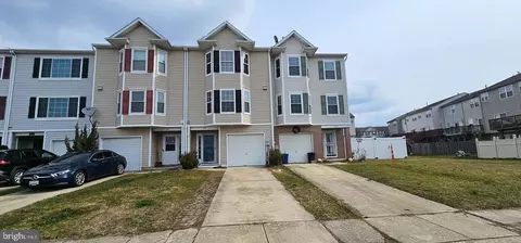 657 Hunting Fields Rd, Middle River, MD 21220