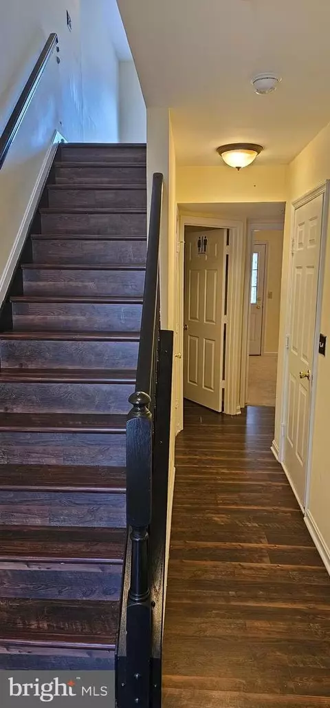 Entry Way - 657 Hunting Fields Rd, Middle River, MD 21220 photo 2 of 3