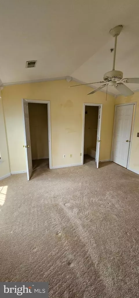 Bedroom - 657 Hunting Fields Rd, Middle River, MD 21220 photo 4 of 5
