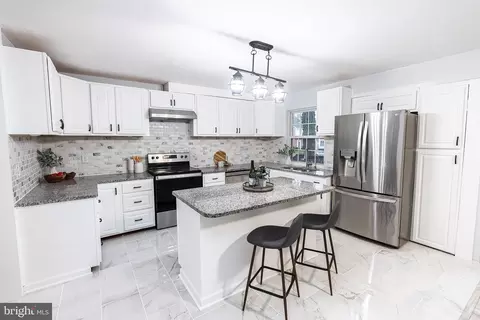 1139 Brigadoon Trl, Gwynn Oak, MD 21207