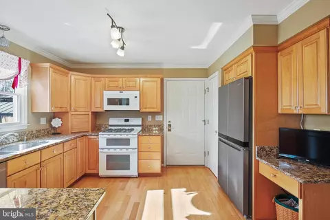 Kitchen - 15212 Old Hanover Rd, Upperco, MD 21155 photo 1 of 8