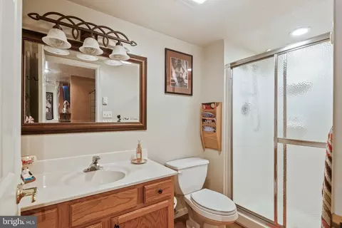 Bath - 15212 Old Hanover Rd, Upperco, MD 21155 photo 3 of 6