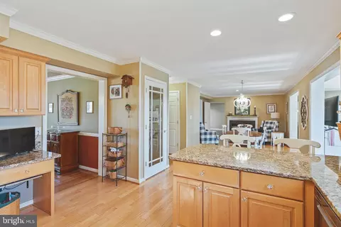 Kitchen - 15212 Old Hanover Rd, Upperco, MD 21155 photo 4 of 8