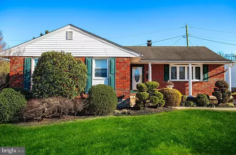 8103 Candle Ln, Rosedale, MD 21237