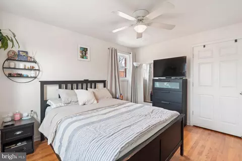 Bedroom - 7437 Forrest Ave, Parkville, MD 21234 photo 3 of 5