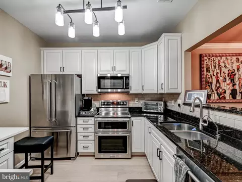 7301 Travertine Dr #104, Baltimore, MD 21209