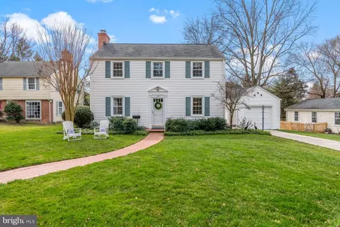 102 Yorkleigh Rd, Towson, MD 21204