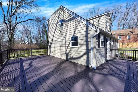 Exterior - 2000 Summit Ave, Rosedale, MD 21237 photo 3 of 6