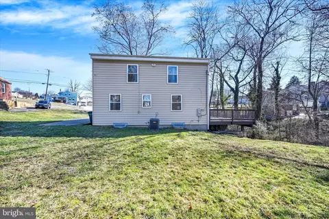 Exterior - 2000 Summit Ave, Rosedale, MD 21237 photo 4 of 6