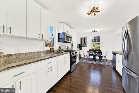 Kitchen - 2000 Summit Ave, Rosedale, MD 21237 photo 6 of 6