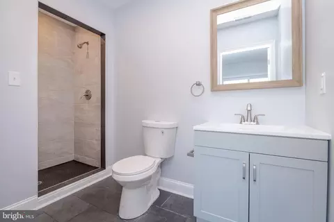 Bath - 22 Transverse Ave, Middle River, MD 21220 photo 2 of 4