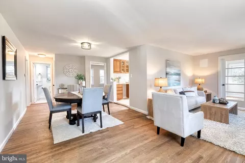 903 Fairway Dr, Towson, MD 21286