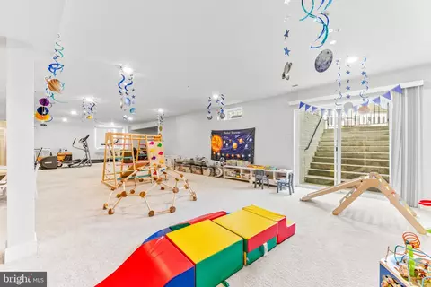 Living - 9812 Libby Ln, Perry Hall, MD 21128 photo 6 of 9