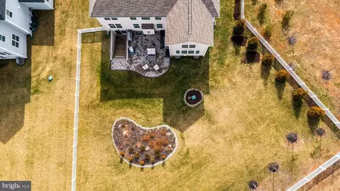 Exterior - 9812 Libby Ln, Perry Hall, MD 21128 photo 18 of 20