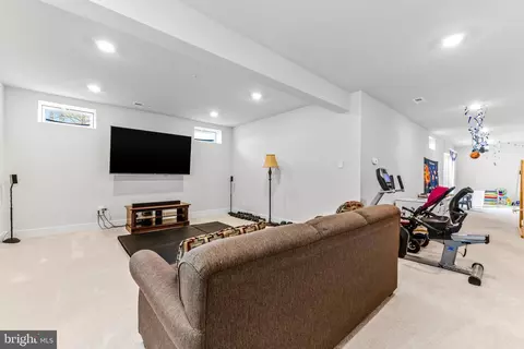Living - 9812 Libby Ln, Perry Hall, MD 21128 photo 8 of 9