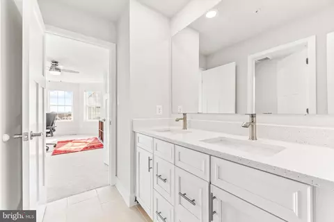 Bath - 9812 Libby Ln, Perry Hall, MD 21128 photo 10 of 15