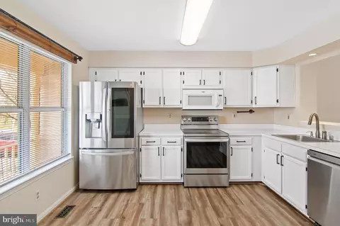 Kitchen - 1135 Ingate Rd #1135, Halethorpe, MD 21227 photo 2 of 4