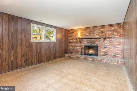 Living - 9615 Trepid Rd, Nottingham, MD 21236 photo 4 of 4