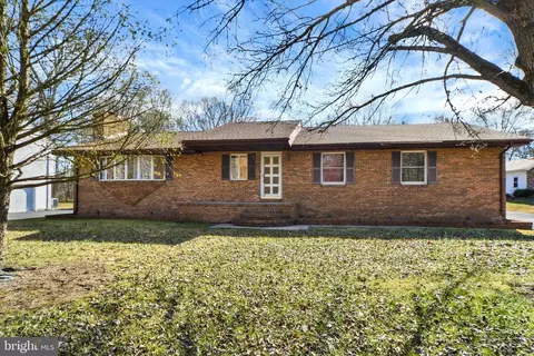 12821 Eastern Ave, Middle River, MD 21220