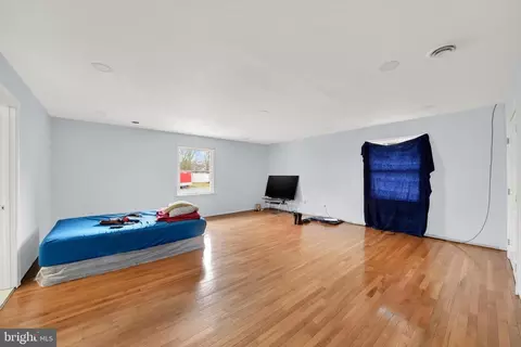 Bedroom - 12821 Eastern Ave, Middle River, MD 21220 photo 2 of 3