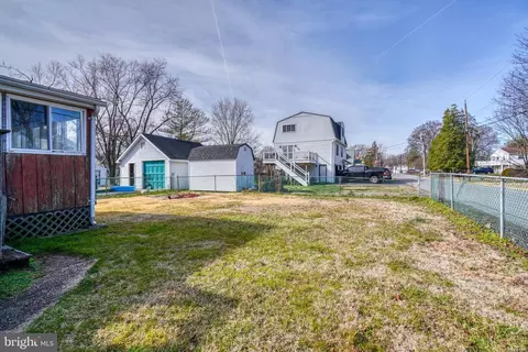 Exterior - 8601 N Point Rd, Sparrows Point, MD 21219 photo 3 of 5