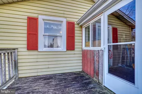 Exterior - 8601 N Point Rd, Sparrows Point, MD 21219 photo 4 of 5