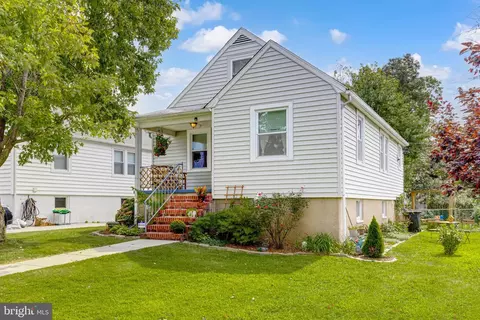 8307 Avondale Rd, Parkville, MD 21234
