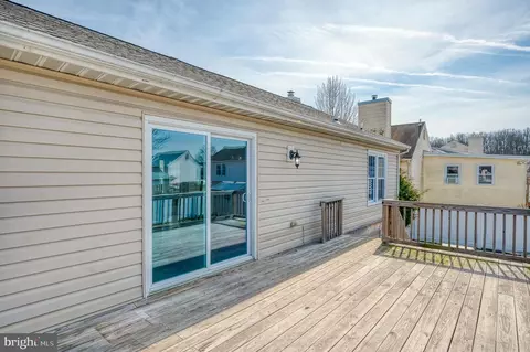 Exterior - 16 Maxa Ct, Middle River, MD 21220 photo 5 of 14