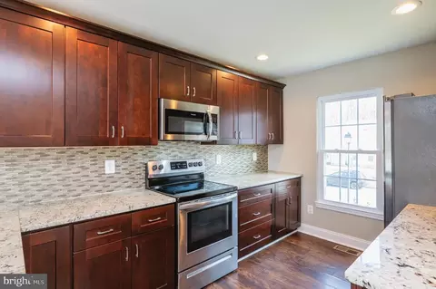 Kitchen - 16 Maxa Ct, Middle River, MD 21220 photo 6 of 8