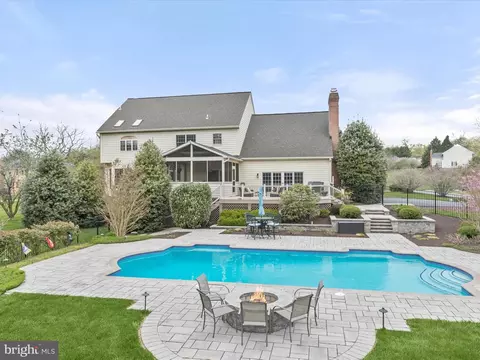 Exterior - 23 Manor Knoll Ct, Baldwin, MD 21013 photo 7 of 28