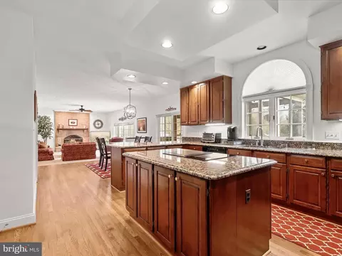 Kitchen - 23 Manor Knoll Ct, Baldwin, MD 21013 photo 5 of 9