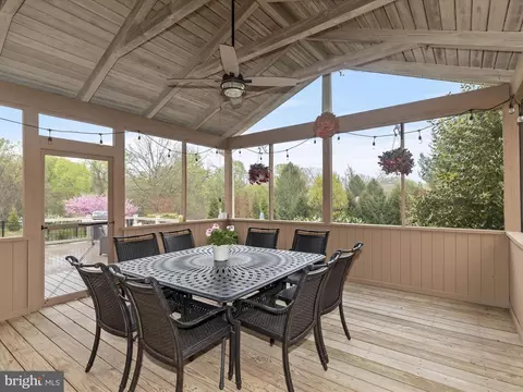 Exterior - 23 Manor Knoll Ct, Baldwin, MD 21013 photo 5 of 28