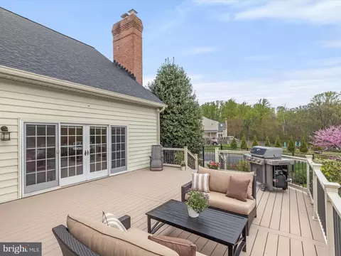Exterior - 23 Manor Knoll Ct, Baldwin, MD 21013 photo 10 of 28