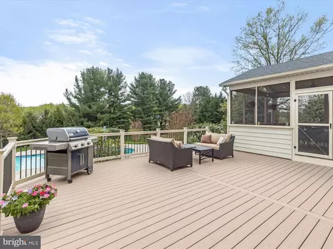 Exterior - 23 Manor Knoll Ct, Baldwin, MD 21013 photo 9 of 28