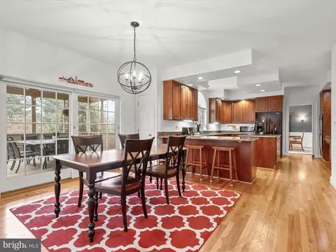 Dining - 23 Manor Knoll Ct, Baldwin, MD 21013 photo 6 of 6