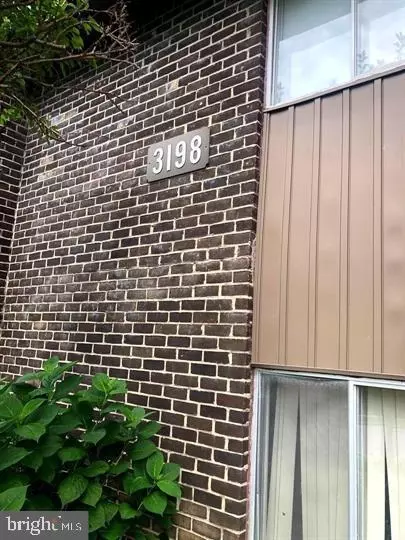 3198 Old Post Dr #3198-8, Pikesville, MD 21208