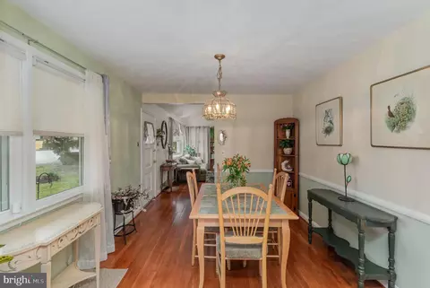 Dining - 1406 Shefford Rd, Baltimore, MD 21239 photo 1 of 2