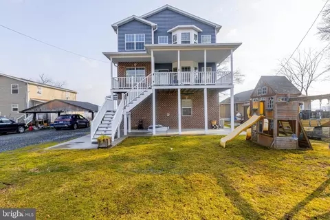 7016 Greenbank Rd, Middle River, MD 21220