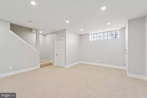 2037 Putnam Rd, Halethorpe, MD 21227 photo 18