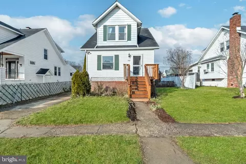 704 Elmwood Rd, Baltimore, MD 21206