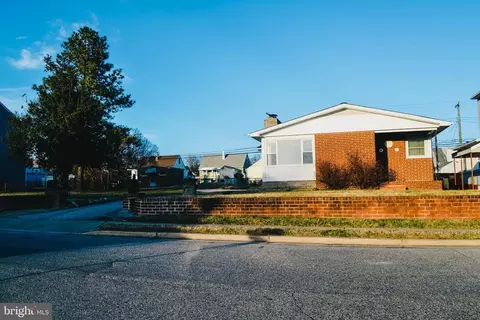 Exterior - 1815 Snyder Ave, Dundalk, MD 21222 photo 2 of 5