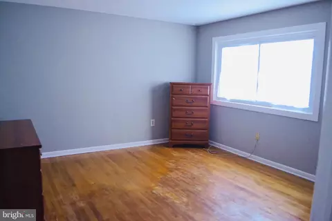 Bedroom - 1815 Snyder Ave, Dundalk, MD 21222 photo 3 of 4